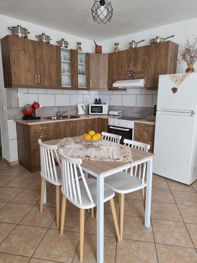 Sweet Stone House Apartamento Hidra Exterior foto